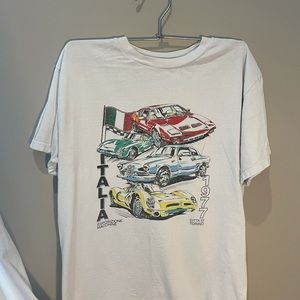 BRANDY MELVILLE ITALIA CAR GRAPHIC T
